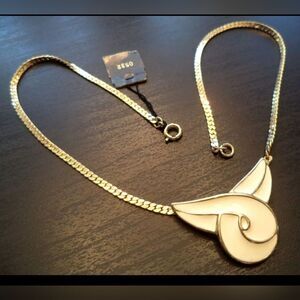 RARE VINTAGE SIGNED TRIFARI ENAMELED 16" NECKLACE NWT NOS EXCELLENT CONDITION